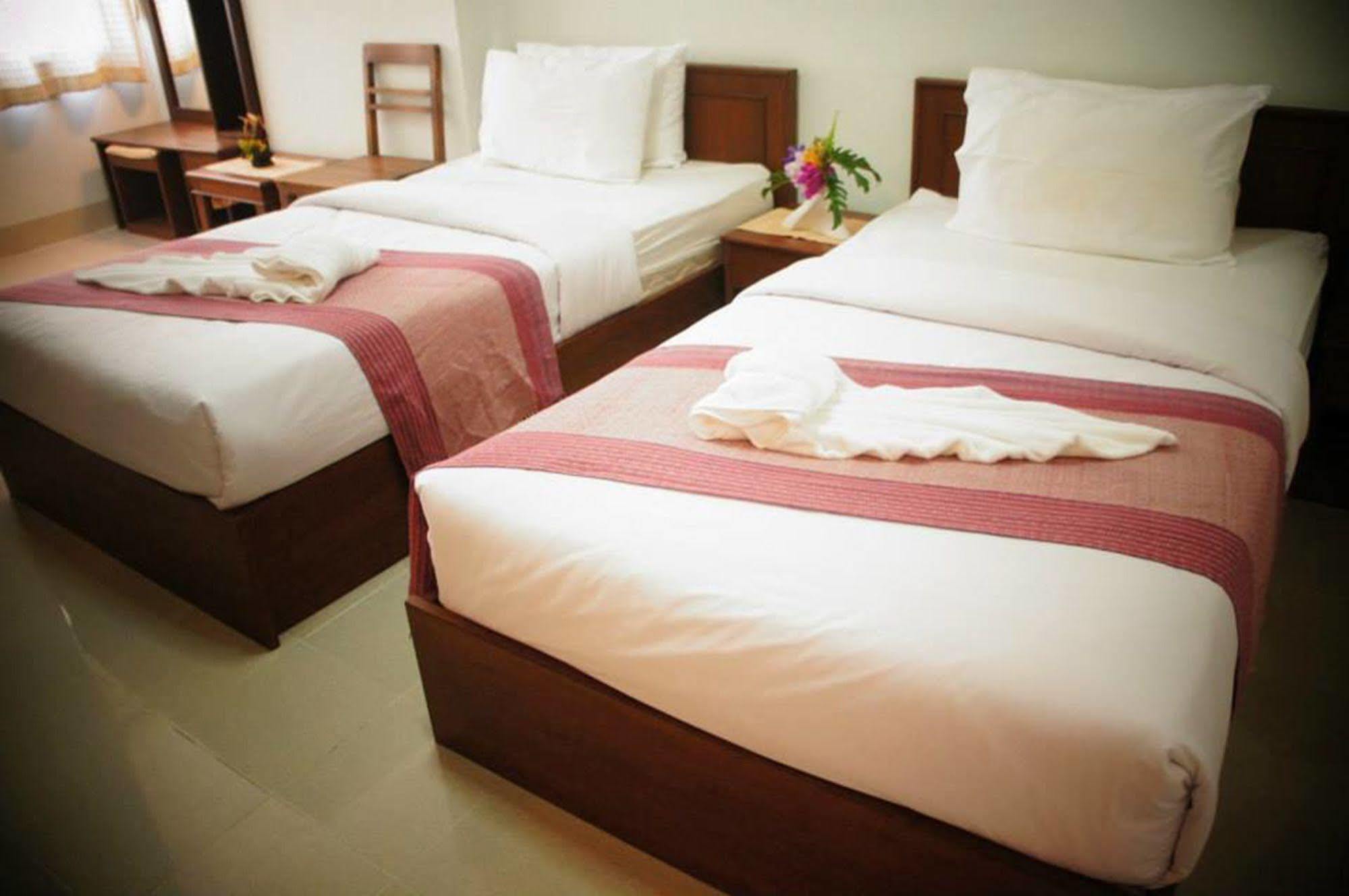 Vipa House Hotel Chiang Mai Exterior foto